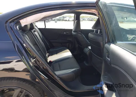 2016 Honda Accord Sport from USA, damaged, VIN 1HGCR2F52GA140171